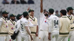 పాకిస్థాన్ చెత్త నిర్ణయం.. ఆడే ఆ ఒక్కడిని తప్పించారు!