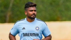 IND vs AFG: పాపం సంజూ శాంసన్.. నమ్మించి గొంతు కోశారు కదరా..!