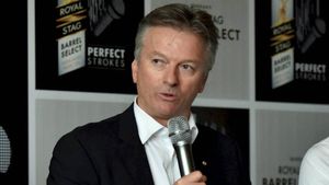 చంపేస్తున్నారు.. బీసీసీఐ దయచేసి కాపాడండి - ఆసీస్ మాజీ స్టీవ్ వా