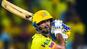 ILT20: రాయుడు అట్టర్ ఫ్లాప్.. టీ20ల్లో టెస్టు ఇన్నింగ్స్ ఏంటన్నా?