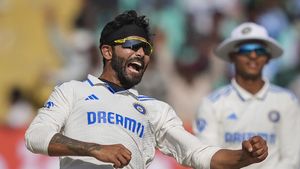 ఈ అవార్డ్ ఆమెకు అంకితం: రవీంద్ర జడేజా