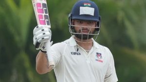 రింకూ సింగ్ డకౌట్! వరుస మ్యాచ్‌ల్లో ఖాతా తెరవని సిక్సర్ల సింగ్!