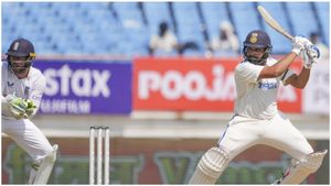 IND vs ENG: ఇంగ్లండ్ ఉచ్చులో చిక్కుకున్న రోహిత్ శర్మ(వీడియో)