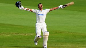 IND vs ENG: డబుల్ సెంచరీతో చరిత్ర సృష్టించిన జైస్వాల్ (Video)