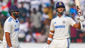 జైస్వాల్ అన్‌స్టాపబుల్.. ర్యాంకింగ్స్‌లో రోహిత్‌ను దాటి!