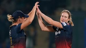 WPL 2024: ఎల్లిస్ పెర్రీ సంచలనం.. ప్లే ఆఫ్స్‌ చేరిన ఆర్‌సీబీ!