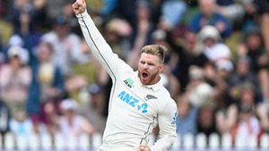 NZ vs AUS: చరిత్ర సృష్టించిన ఫిలిప్స్ (Video)