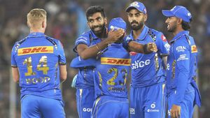 IPL 2024: ముంబై ఇండియన్స్‌కు బిగ్ షాక్.. విధ్వంసకర బ్యాటర్ దూరం!