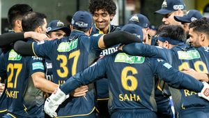 గిల్‌కు షాక్..రూ. 12 లక్షల జరిమానా