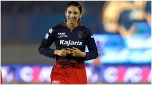 స్మృతికి ప్రమోషన్.. పాక్ ప్లేయర్లకు చుక్కెదురు