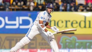 Yashasvi Jaiswal: 9 మ్యాచ్‌ల్లో 1000 పరుగులు.. చరిత్ర సృష్టించిన యశస్వి!