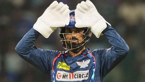 CSK vs LSG: వారెవ్వా రాహుల్.. వాటే క్యాచ్!(వీడియో)