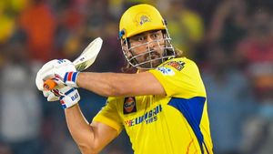 SRHకు భయపడి CSK సంచలన నిర్ణయం: ధోనీ మైండ్ గేమ్?