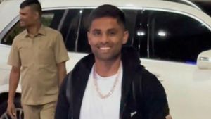 ముంబై ఇండియన్స్‌ ఊపిరి పీల్చుకో- రక్షకుడొచ్చేశాడు