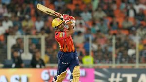 నో సీఎస్‌కే, నో ముంబై: 17 సంవత్సరాల ఐపీఎల్ చరిత్రలో ఇదో సరికొత్త రికార్డ్..!!