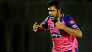 IPL 2024: ఎవరైనా మా బౌలర్లను కాపాడండయ్యా: అశ్విన్