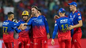 టేబుల్‌ లాస్ట్‌లో RCB.. ప్లేఆఫ్స్‌కు ఛాన్స్ ఉందా?