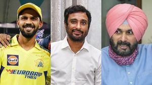 IPL 2024: రుతురాజ్ గైక్వాడ్ విమర్శలపై అంబటి రాయుడి క్లారిటీ..!