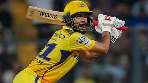 MI vs CSK: చరిత్ర సృష్టించిన రుతురాజ్ గైక్వాడ్!