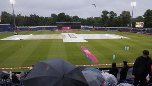 భారత్‌ను కాదని పాక్‌ను నమ్మిన ఇంగ్లండ్‌కు దిమ్మతిరిగే షాక్