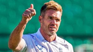 రిటైర్మెంట్ ప్రకటించిన స్టార్ క్రికెటర్!