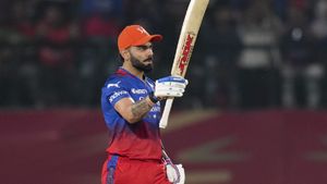 కోహ్లి ఆల్‌టైమ్ రికార్డు: చరిత్రలో ఒకే ఒక్కడు!