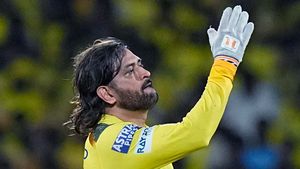 చరిత్ర సృష్టించిన ధోనీ..ఐపీఎల్‌లో ఆల్‌టైమ్ రికార్డు