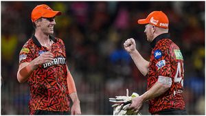 ఫైనల్‌‌లో SRH: చరిత్ర సృష్టించిన కమిన్స్