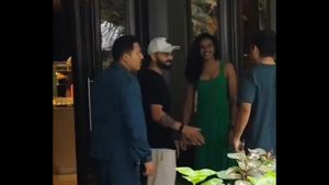 IPL 2024: విరాట్ కోహ్లీని కలిసిన పీవీ సింధు.. ఎందుకంటే..?