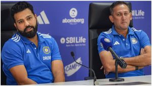 తనను భయపెట్టిన బౌలర్ గురించి వెల్లడించిన రోహిత్ శర్మ