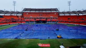 SRH vs GT: చిత్తడిగా మారిన ఉప్పల్ మైదానం.. టాస్ ఆలస్యం!