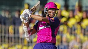 IPL 2024: వాళ్లను చూసి వణికిపోతున్న జైస్వాల్ (Video)