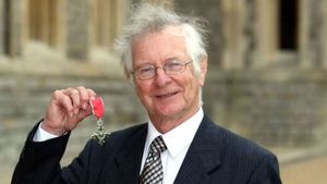 DLS రూపకర్త డక్‌వర్త్ కన్నుమూత