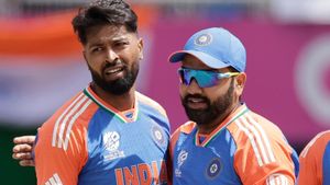 T20WC: ఒరెయ్ పంత్.. బుద్ధుందా? - హార్దిక్‌ కోసం రోహిత్ సీరియస్ (Video)