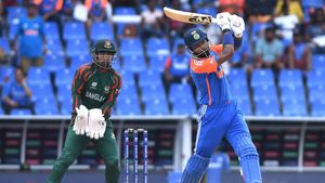 IND vs BAN: చరిత్ర సృష్టించిన హార్దిక్ పాండ్యా.. 17 ఏళ్ల రికార్డ్ బద్దలు!