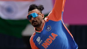 T20WC Final: ఓటమి తప్పదనుకున్నా..అప్పుడు రోహిత్ వచ్చాడు: అక్షర్ పటేల్