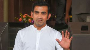 చరిత్ర సృష్టించిన గౌతమ్ గంభీర్.. తొలి కోచ్‌గా రికార్డ్!