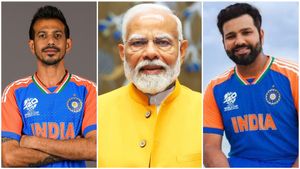 రోహిత్.. ఆ ఐడియా నీకు చాహల్ ఇచ్చాడా?- PM మోదీ (Video)