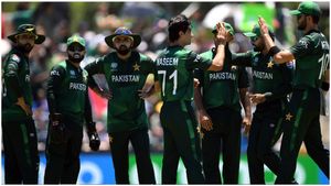 ఒరెయ్ పాకిస్థాన్.. ఇక మీరు మారరా? ఇదేం ఫీల్డింగ్ ప్రాక్టీస్‌? (Video)