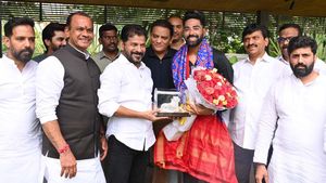 సిరాజ్‌కు సీఎం రేవంత్‌ భారీ బహుమతి.. ప్రభుత్వ ఉద్యోగంతో పాటు!