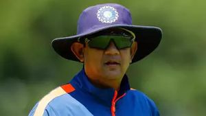 IND vs SL: టీమిండియా బౌలింగ్ కోచ్‌గా బహుతులే.. ఎవరీ కొత్త కోచ్?