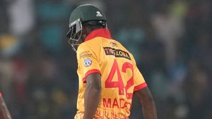 క్రికెట్ చరిత్రలోనే చెత్త రికార్డు..ఎంత పనిచేశావ్ వికెట్ కీపర్‌!