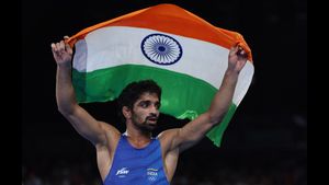 Aman Sehrawat:అమ్మ లేదు..నాన్న లేడు.. అమన్ ఏక్ నిరంజన్..!!