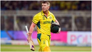 తాను అభిమానించే టాలీవుడ్‌ హీరో ఎవరో వెల్లడించిన డేవిడ్ వార్నర్..!!