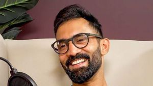 అతని ఫామ్ గురించి ఆందోళన అక్కర్లేదు: దినేశ్ కార్తీక్