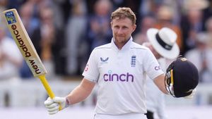 చరిత్ర సృష్టించిన రూట్.. రోహిత్ రికార్డు బద్దలు!