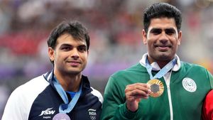 నీరజ్ చోప్రా బయోపిక్‌కు సెట్ అయ్యే హీరో అతనే: అర్షద్ నదీమ్