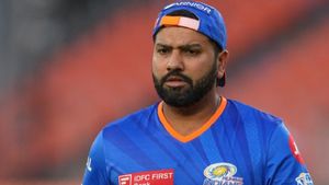 IPL 2025 వేలంలో రూ. 50 కోట్లు పలకనున్న రోహిత్ శర్మ!