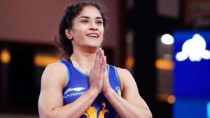 చరిత్ర సృష్టించిన వినేష్ ఫోగట్.. భారత్‌కు మరో పతకం!