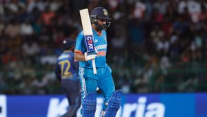 IND vs SL: చరిత్ర సృష్టించిన రోహిత్ శర్మ.. సచిన్ వరల్డ్ రికార్డ్ బద్దలు!